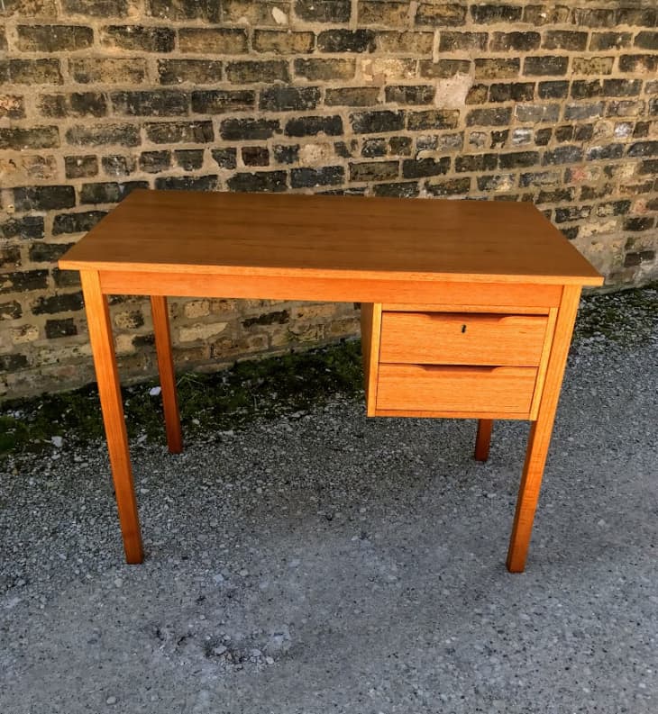 You Can Shop These 600 and Under Desks Apartment Therapy